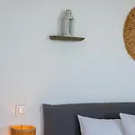 Sea View Rooms In Kardiani * Kardhianí