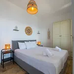 Sea View Rooms In Kardiani * Kardhianí
