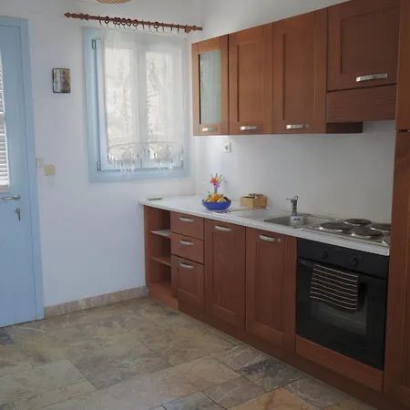 Akti Giannaki Apartment Kardhiani