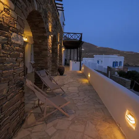 Akti Giannaki Apartment *