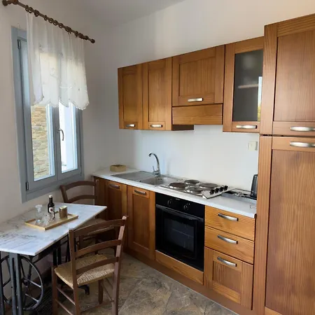 Akti Giannaki Apartment Kardhiani