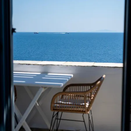 Sea View In Kardhianí