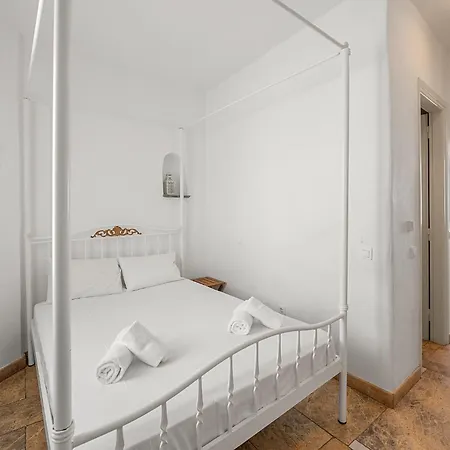 Sea View In By Tinosstay Apartment